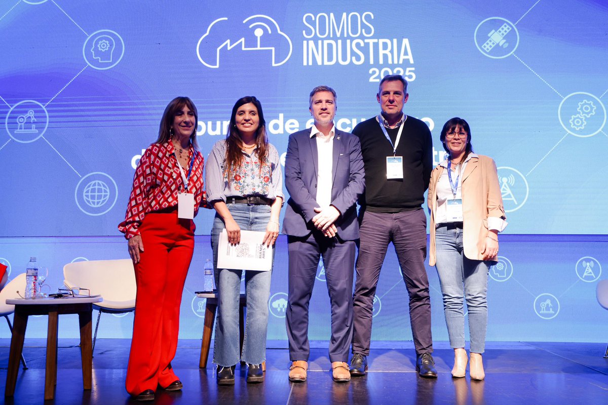 <a href="/LuisMCuyu/">Luis Mario Couyoupetrou</a> <a href="/matiasfernxndez/">Matias Fernandez</a> Gracias a la UIPBA por la invitación y a los disertantes del panel Gustavo Martinez, Natalia Bianchi; a la presidenta del Departamento de Ambiente y Sustentabilidad de la UIPBA, Patricia Malnati, y al presidente de la Unión,  Alejandro Gentile. 

<a href="/Kicillofok/">Axel Kicillof</a>