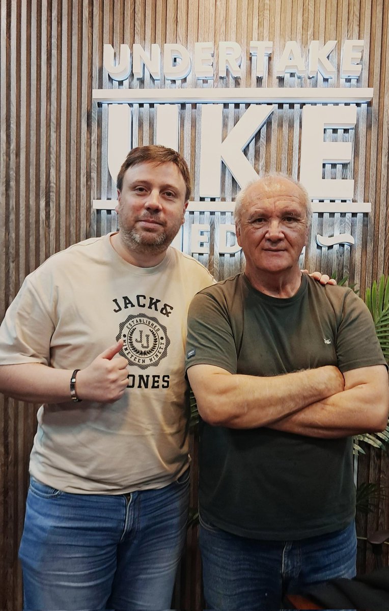 HACEMOS LO QUE PODEMOS (@hlqp_) on Twitter photo 🔴 Tremendo mano a mano entre "Los Richard", Read y Galeano esta tarde en #HacemosLoQuePodemos por <a href="/Undertake_Media/">UNDERTAKE MEDIA</a> 🔴 Tremendo mano a mano entre "Los Richard", Read y Galeano esta tarde en #HacemosLoQuePodemos por <a href="/Undertake_Media/">UNDERTAKE MEDIA</a>