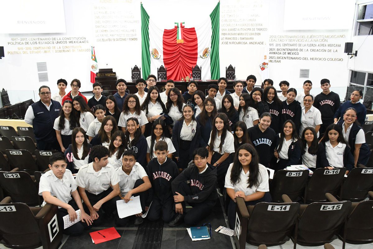 CongresoTab's tweet photo. Estudiantes de Secundaria del Colegio Champal visitan el Congreso local.
#CongresoTabasco #LXVLegislatura https://t.co/GjYa7NTQ1c