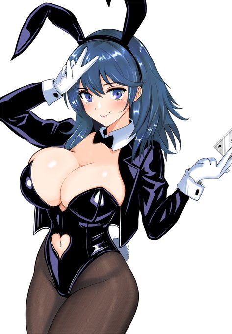 画像のサイズがちょっと物足りなかったので、もう一度ポーズを決めてみたいと思いました。これから新しい作品に取り掛かります 😅✨ 