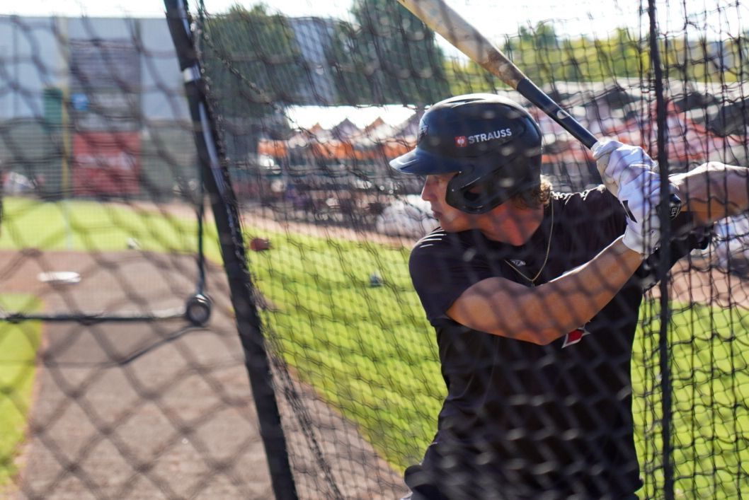 FresnoGrizzlies's tweet image. 🔒in.

Division Playoff Game 2 starts at 6:35p in San Jose. Tune in LIVE at FresnoGrizzlies.com/Listen OR 790 ESPN.