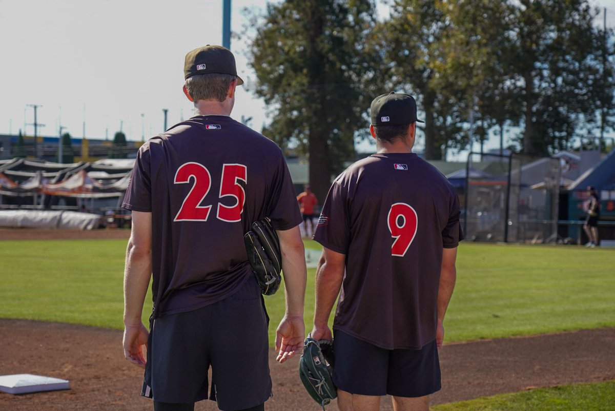 FresnoGrizzlies's tweet image. 🔒in.

Division Playoff Game 2 starts at 6:35p in San Jose. Tune in LIVE at FresnoGrizzlies.com/Listen OR 790 ESPN.