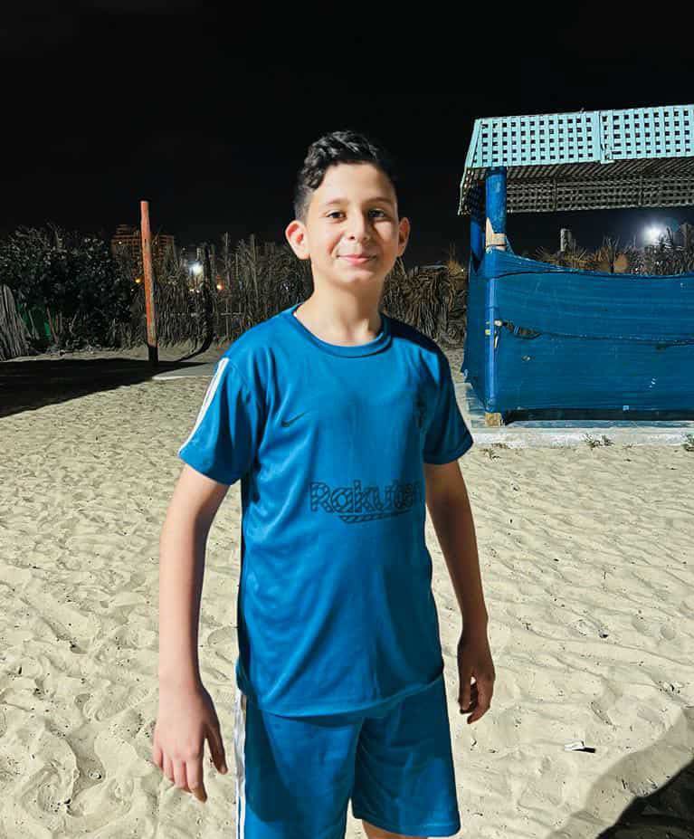 🚨BREAKING : Israeli forces killed 14 year old Mohammed Ahmed Abu Al-Rous in heavy bombardment on Al-Nuseirat refugee camp in central Gaza Strip.