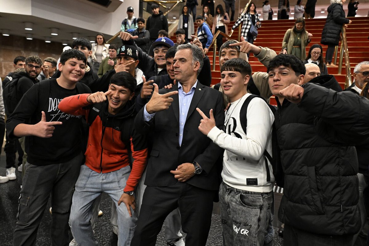 Porque asombra tanto el deterioro del entramado social si la izquierda gobierna gracias a fomentar el mismo?.
