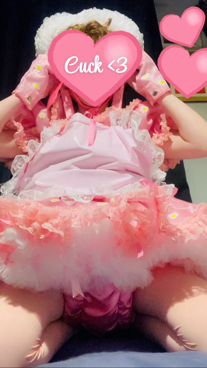 paddedcucky09's tweet photo. frilliest sissiest dress ive worn https://t.co/3ND126idoJ