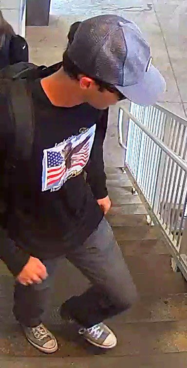 The FBI just released additional photos of the alleged shooter. They’re offering a $100,000 reward for information leading to his arrest.

Recognize him?? 1-800-CALL-FBI

FIND THIS EVIL MANIAC