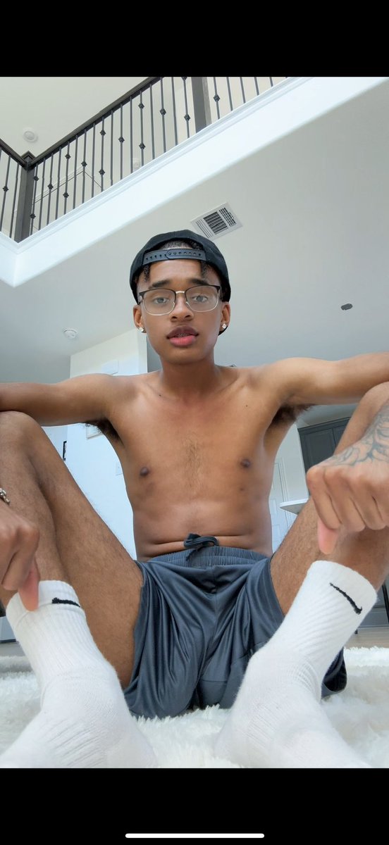 Apex Tay tweet media