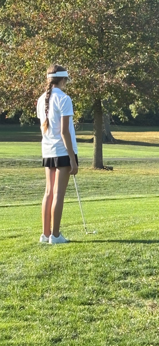 CardinalHSGolf's tweet image. More big news from Ladies as Kaitlyn (54) and Hope (63) post their personal bests tonight at Boardman! Great work.   Cambrya and Cecilia finish the Huskies top 4 &amp;amp; Layla also contributes!  I’m SO excited for off season &amp;amp;next year already Fab Five @CLSD_Huskies @cardinalhuskies