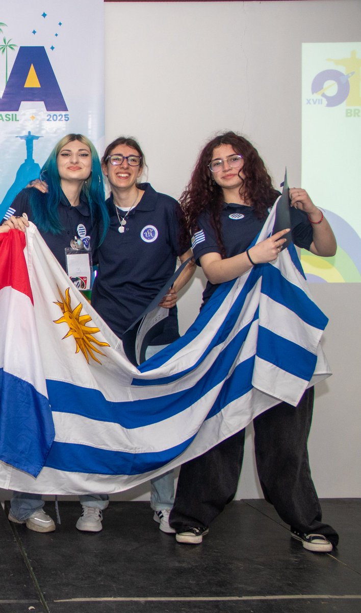 Notable participación de la delegación uruguaya en la XVII Olimpíada Latinoamericana de Astronomía y Astronáutica, en Barra do Piraí- Río de Janeiro, Brasil. 
La delegación obtuvo dos menciones de honor, dos medallas de bronce y una medalla de plata. 
¡Felicitaciones!