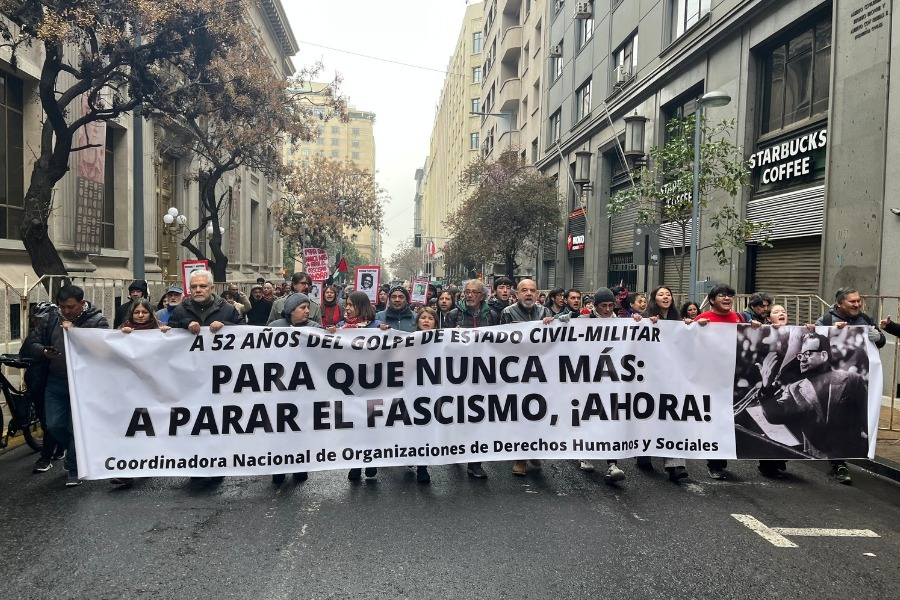 A 52 años del golpe en Chile, la memoria sigue doliendo y alertando. El 11 de septiembre de 1973 no sólo asesinó vidas: intentó sepultar un sueño de justicia. Hoy decimos con el pueblo chileno: Nunca más dictadura, nunca más fascismo. La democracia es trinchera y esperanza.