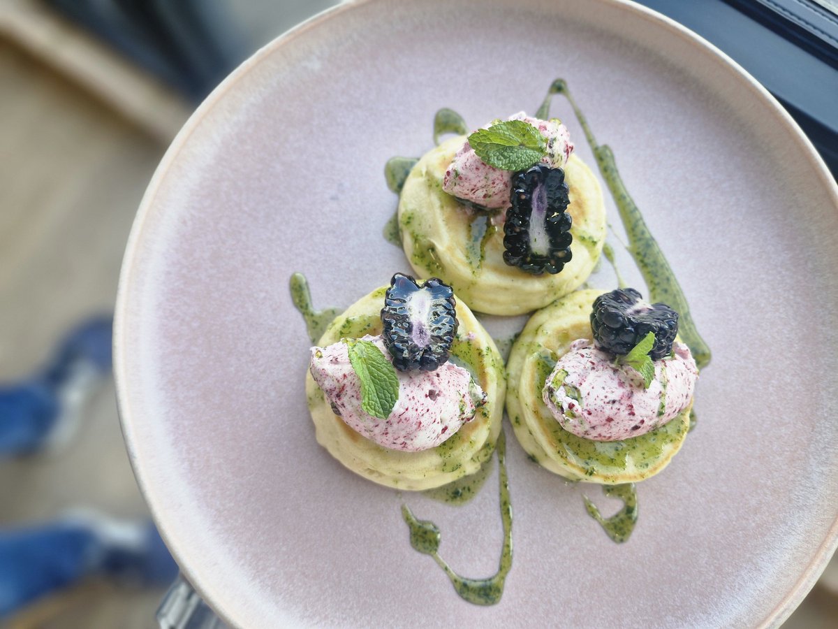 Scotch pancakes, whipped blackberry butter, mint syrup 😋