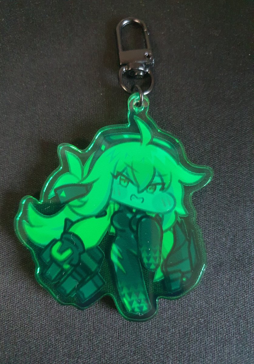 #트릭컬
라이카 컬러키링 실물샷..초록초록해요