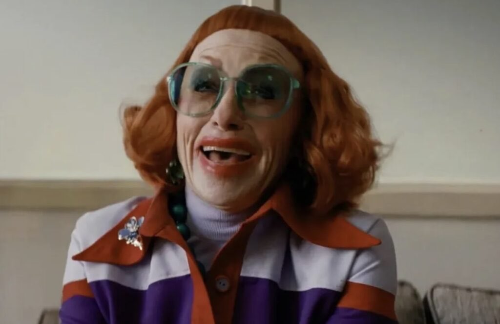 WEAPONS, MOTHERFUCKER!!