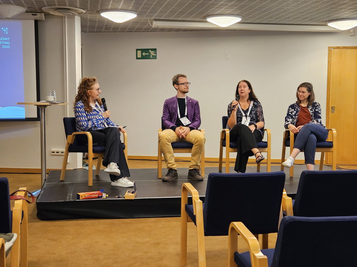 Beginning the last day for this year #EPSCDPS2025! Morning briefing with Niamh Shaw ✨️