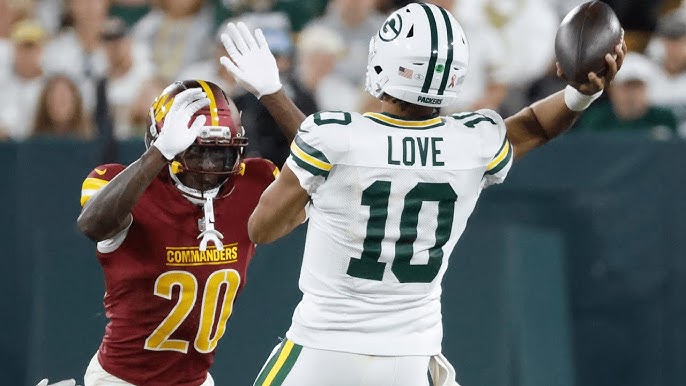 I love the way Jordan Love moves around in the pocket. I dont know if it's just home field advantage but he moves around so present and calm in the pocket. His spacing and timing was so impressive.

He is definitely making strides in his game progression.
#PackersCommanders #NFL
