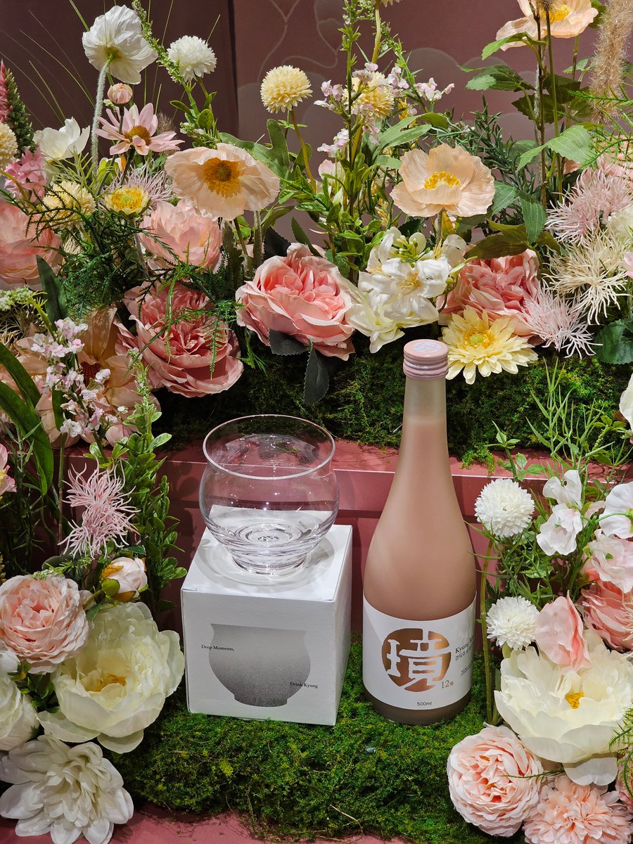 Kate_mbb's tweet image. 나 왜 바로 옆에서 막걸리 사고 우리애는 못봄..?
덕계못레전드🥺