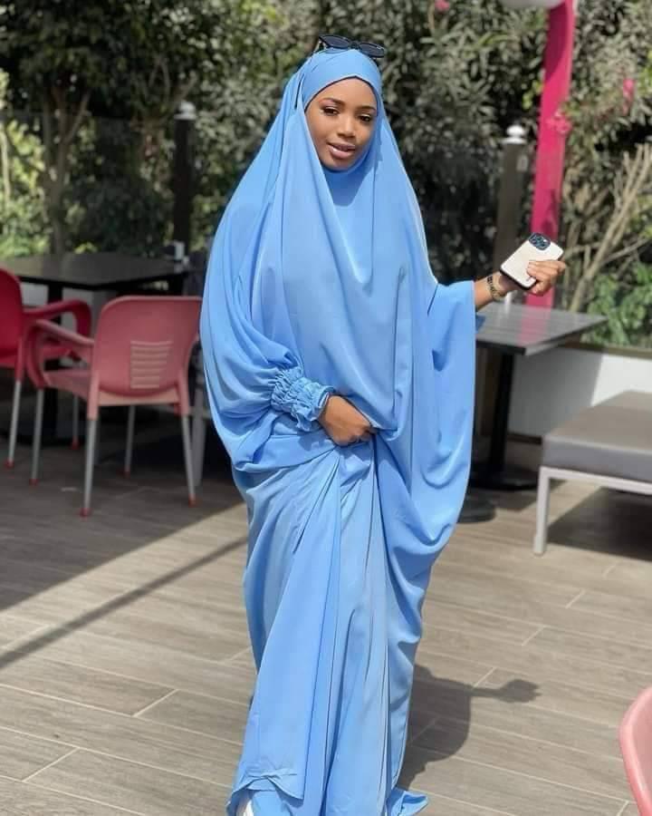 TheLovingHub's tweet photo. Asalamualaykum warahmatullah wabarakatuh. To my wonderful sisters🥰🥰🥰 
Frame 1-3- #11,000
Frame 4- 9,000

 #modestfashıon #i̇slam https://t.co/v2huKHoW7d