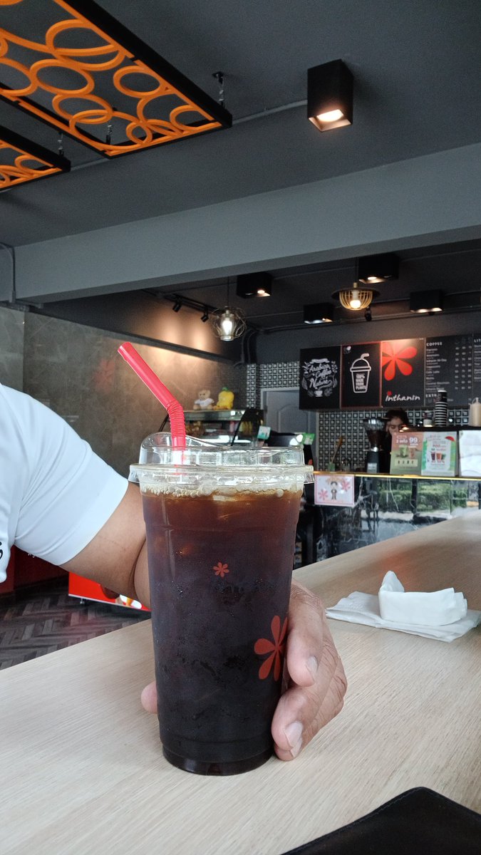 .....สิชล  เจอกันที่หาดหินงาม ดูด Amaricanoเย็นๆ หรือ ดูด Doorดำๆ Dครับ....