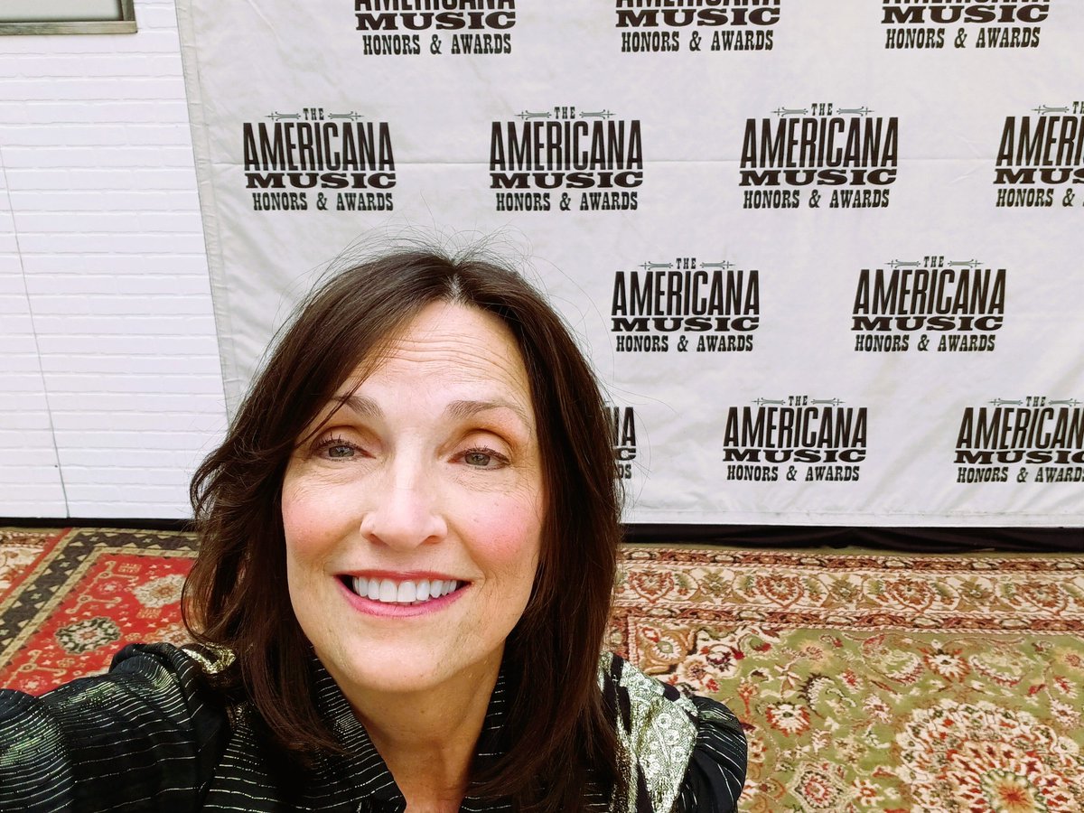 On the "Red" Carpet for the 24th annual Americana Music Honors &amp; Awards show. Congrats to all the incredibly talented winners! Interviews posted on my Facebook page (not enough space here). 
FYI, the Americana weekly chart is powered by <a href="/CDXNashville/">CDX Nashville</a>!