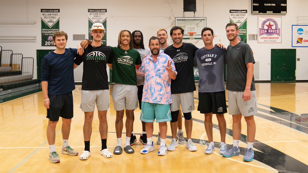 GoPeacePacers's tweet image. Special guest at Peace today🎬 
Adam Sandler dropped in for some pickup before his show tonight at the Lenovo Center!🏀🎤