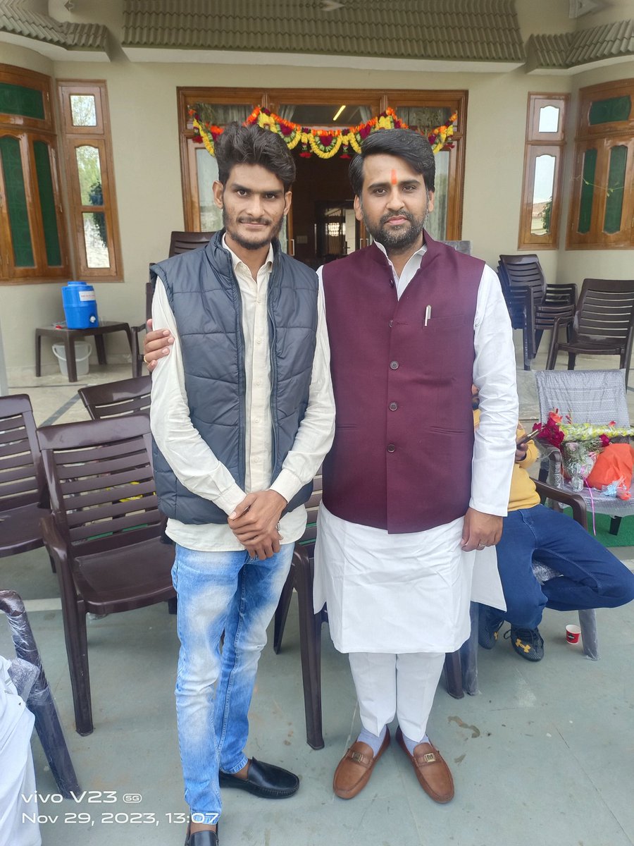 rajesh_chhawadi's tweet image. मुण्डावर,अलवर  जन जन की आवाज लोकप्रिय विधायक बड़े भाई आदरणीय श्री ललित यादव जी को जन्मदिन की हार्दिक शुभकामनाएं।
Happy Birthday Boss 🎂💐 
@SachinPilot  @lalityadavinc