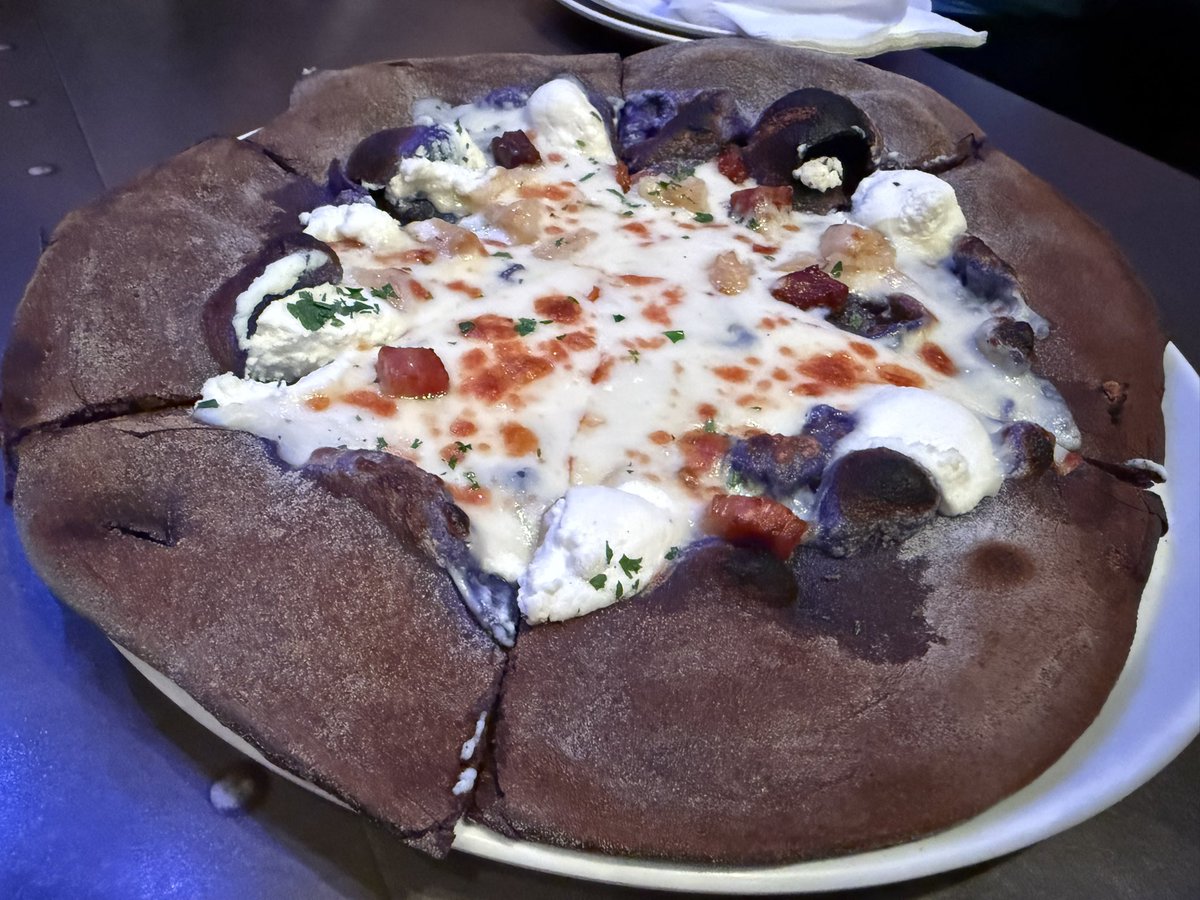 I am one with the Pizza Moon and the Pizza Moon is with me