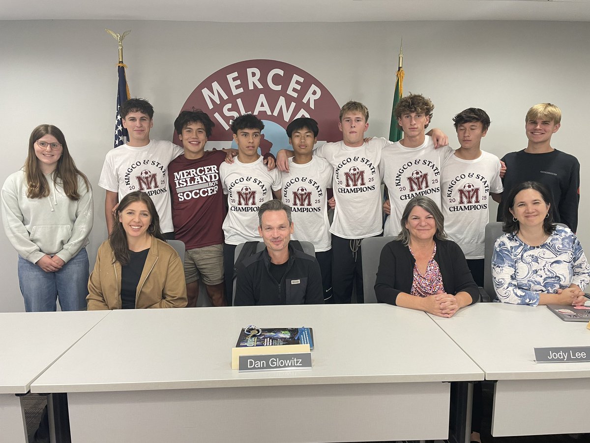 ⚽️🏆 The MIHS 3A State Champion boys soccer team with the Board tonight.