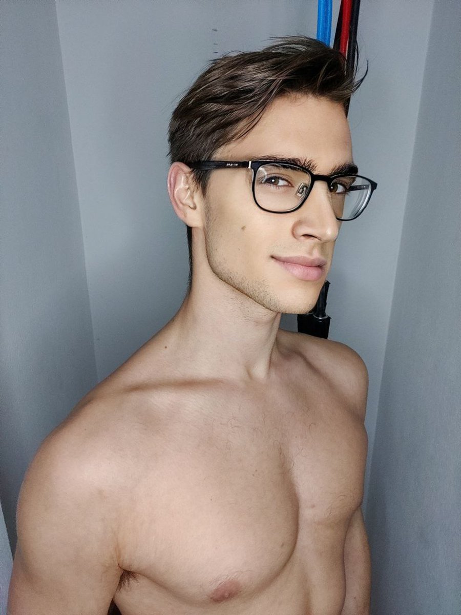 Another workout in the books! 🏋️‍♀️ Feeling strong and ready to take on anything.  Time for some well-deserved rest.