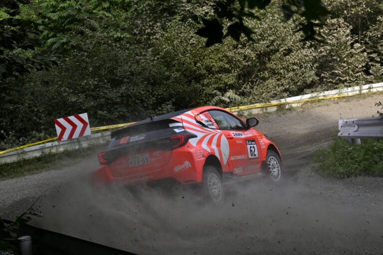 ラリー北海道の走行写真です🚗🏁

今回のラリーでは、沢山の皆様に支えて頂き表彰台を獲得することが出来たと、チームとして改めて強く感じる事が出来ました✨

皆様、応援頂き本当にありがとうございました！！

#ラリー北海道 #ARTA #GRヤリス #帯広