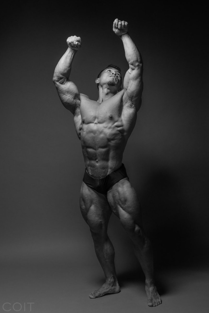 #coitphotography 
.
.
.
#bodybuilding #blackandwhitephotography #Minneapolisphotography