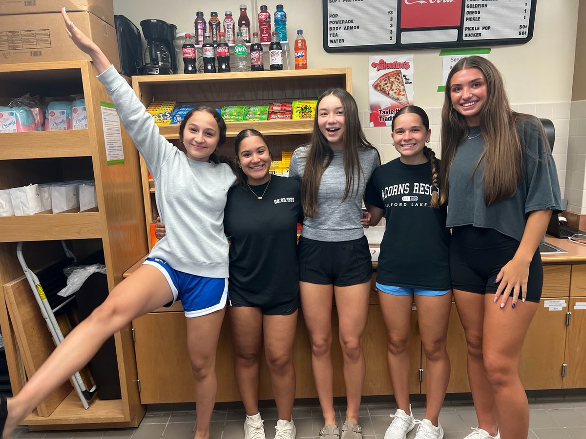 This concessions crew gets an A+ for tonight! Thanks
Congrats to <a href="/LSWVB/">LSW Volleyball</a> another 5 set winner, gritty performance!