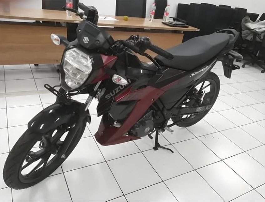 txtdariotomotif's tweet photo. siapapun tolong pastikan ini hoax ya 🤣 https://t.co/yqmfUEtZMW