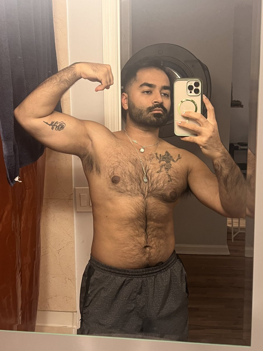 jeff benzos tweet media