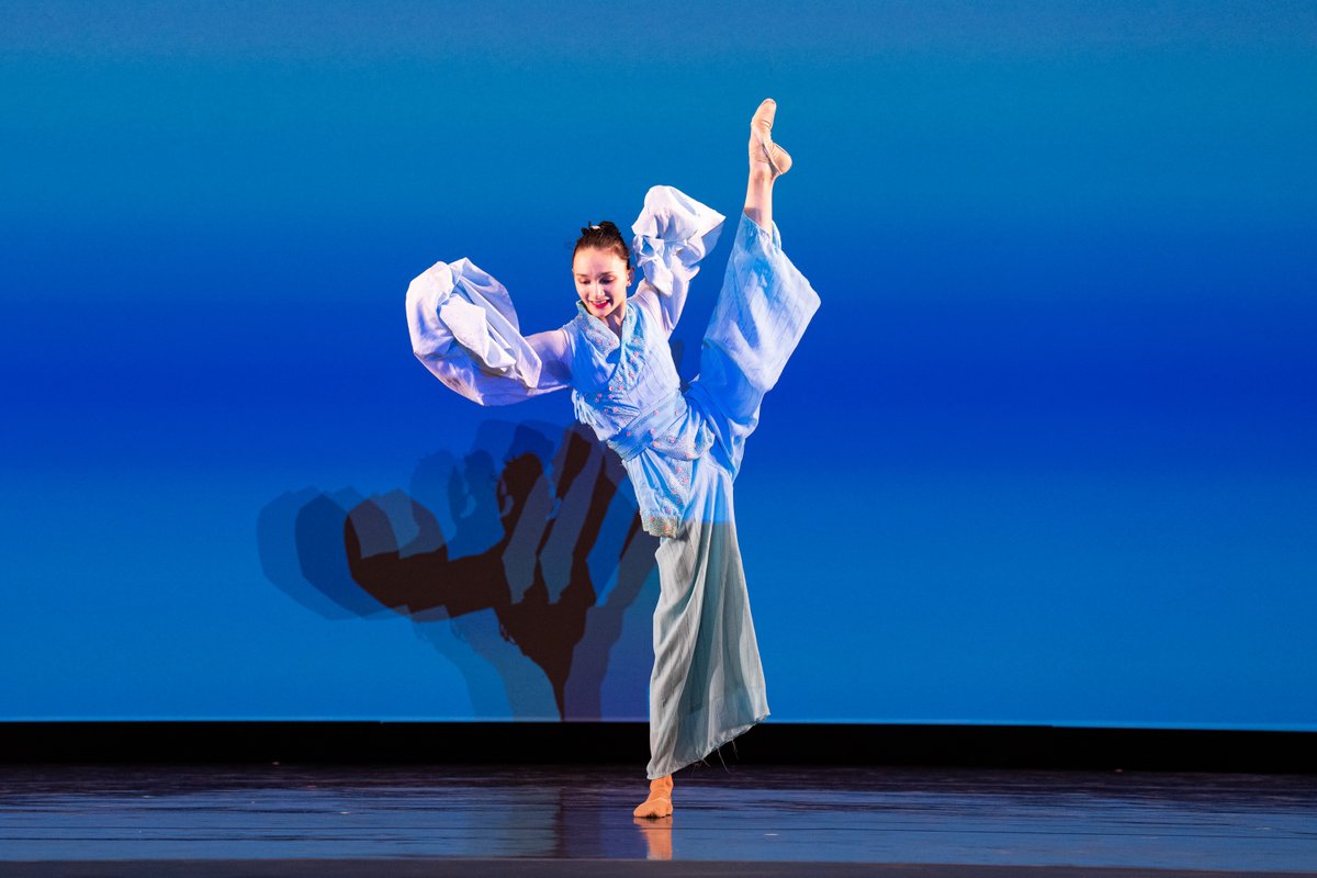 NTDICCDC9's tweet photo. NTD’s 11th International Classical Chinese Dance Competition kicked off at the Sugar Loaf Performing Arts Center in Chester, New York, on Sept. 11.

Please enjoy some highlights from the Junior Female Division contestants.

🎫 Get your ticket now 👉 https://t.co/rfxsMYaXYH https://t.co/Y0pVYxrlpE