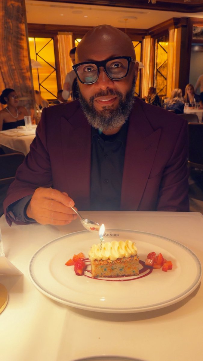 virgoD67's tweet photo. This is 58 🎂 https://t.co/N0VcYvhYOZ