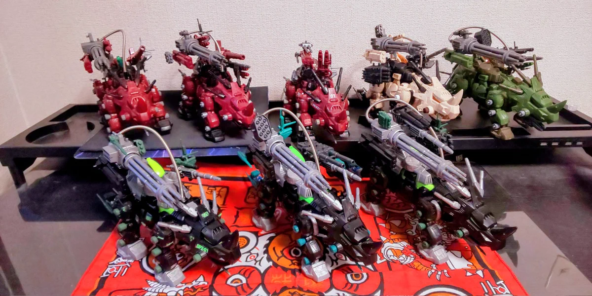 ゾイド完成品　レッドホーン ガイロスカラー　リアライズモデル ゾイド【公式】 on X: 