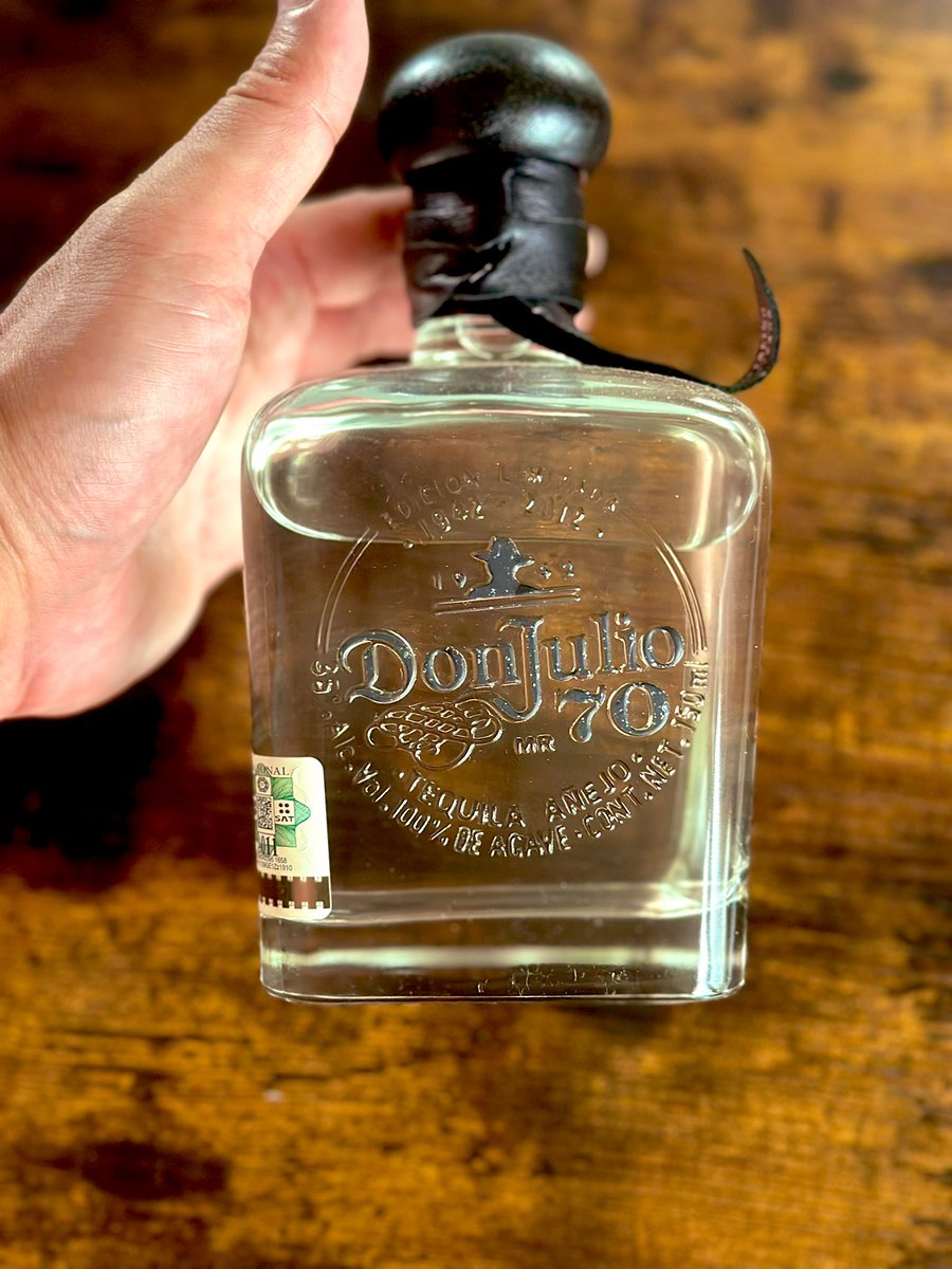 🇲🇽メキシコで買ったテキーラ発見👀
ドンフリオ70 限定品らしいけど、よくわからん。

明日は日帰りで東京行きます🚗💨