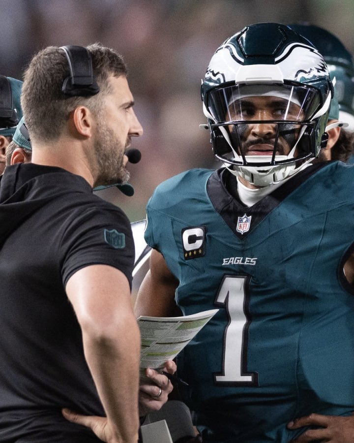 #Commanders lose to #Packers…

#Eagles are the last NFC East team to be undefeated — for the 5th straight year.