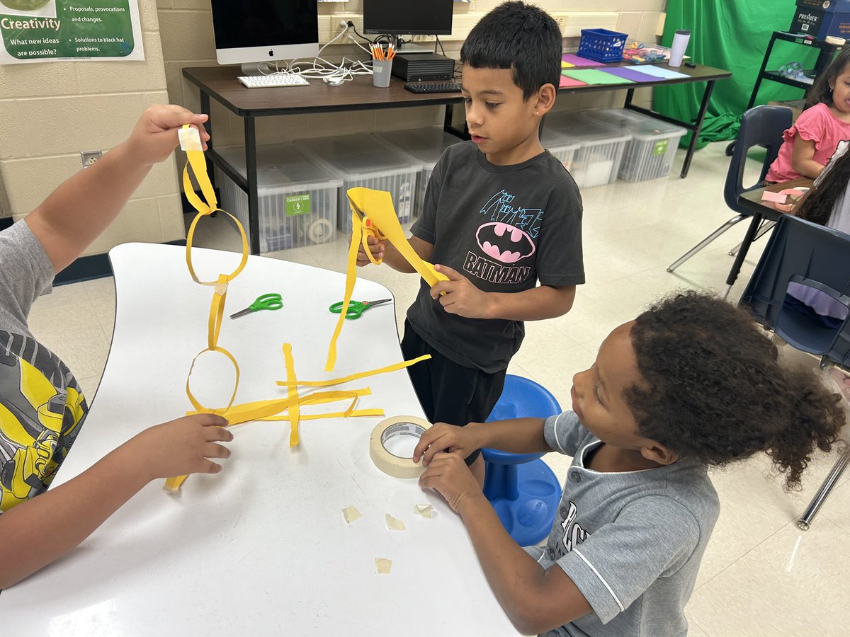 Mrs. Flores ⚓️💙 tweet media