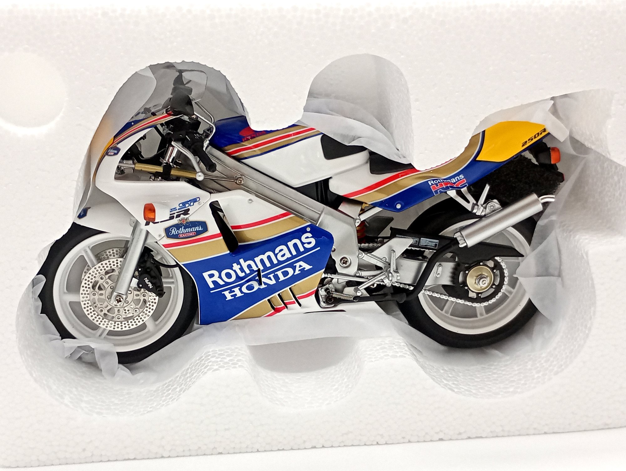 MITICA 1/18 アルファロメオ 145 1995 (グリーンメタリック) Mitica