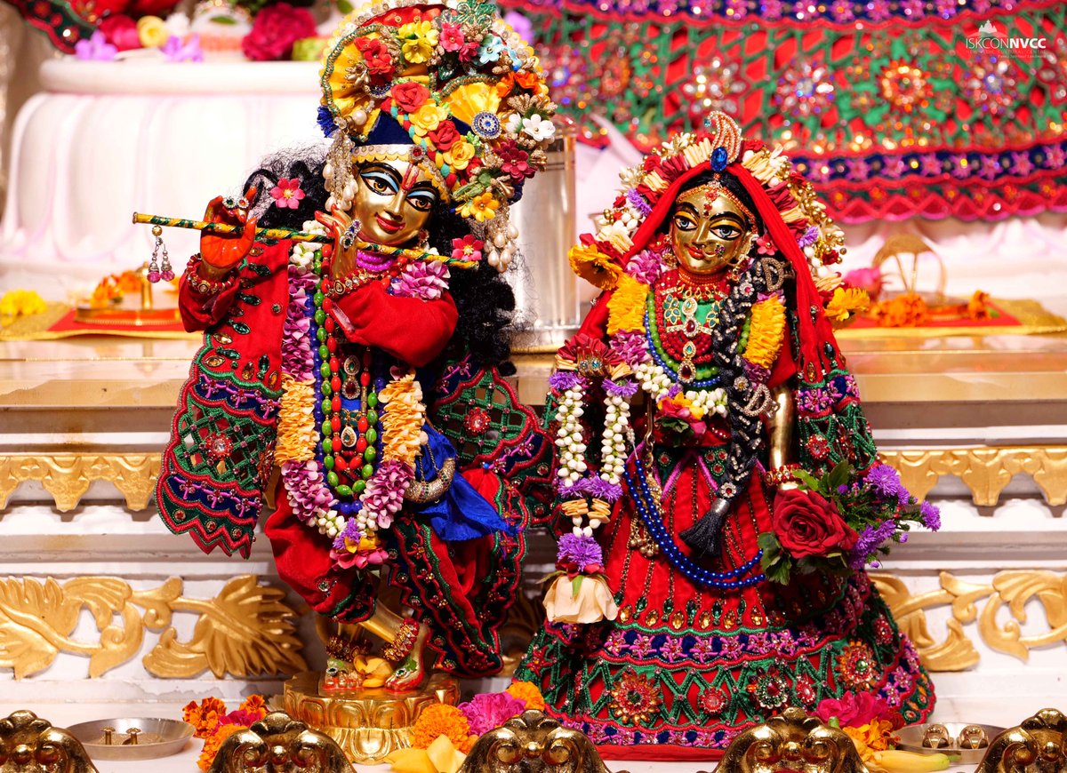 ISKCONPune's tweet photo. 🙏🏽Today's Darshan 📿 🗓12-09-2025🙏
🌷Sri Sri Radhavrindavanchandra🌷
🚩@ISKCONNVCCPune🚩
.
.
#ISKCON #ISKCONNVCC #ISKCONNVCCPune #ISKCONPune
#12thseptember #12thseptember2025 #Friday #Vrindavan
#Harinaamsankirtan #Radheshyamdas #Radheradhe
#Sankirtan #Kirtan #Mayapur #Prabhupada https://t.co/NrNzxEG89f