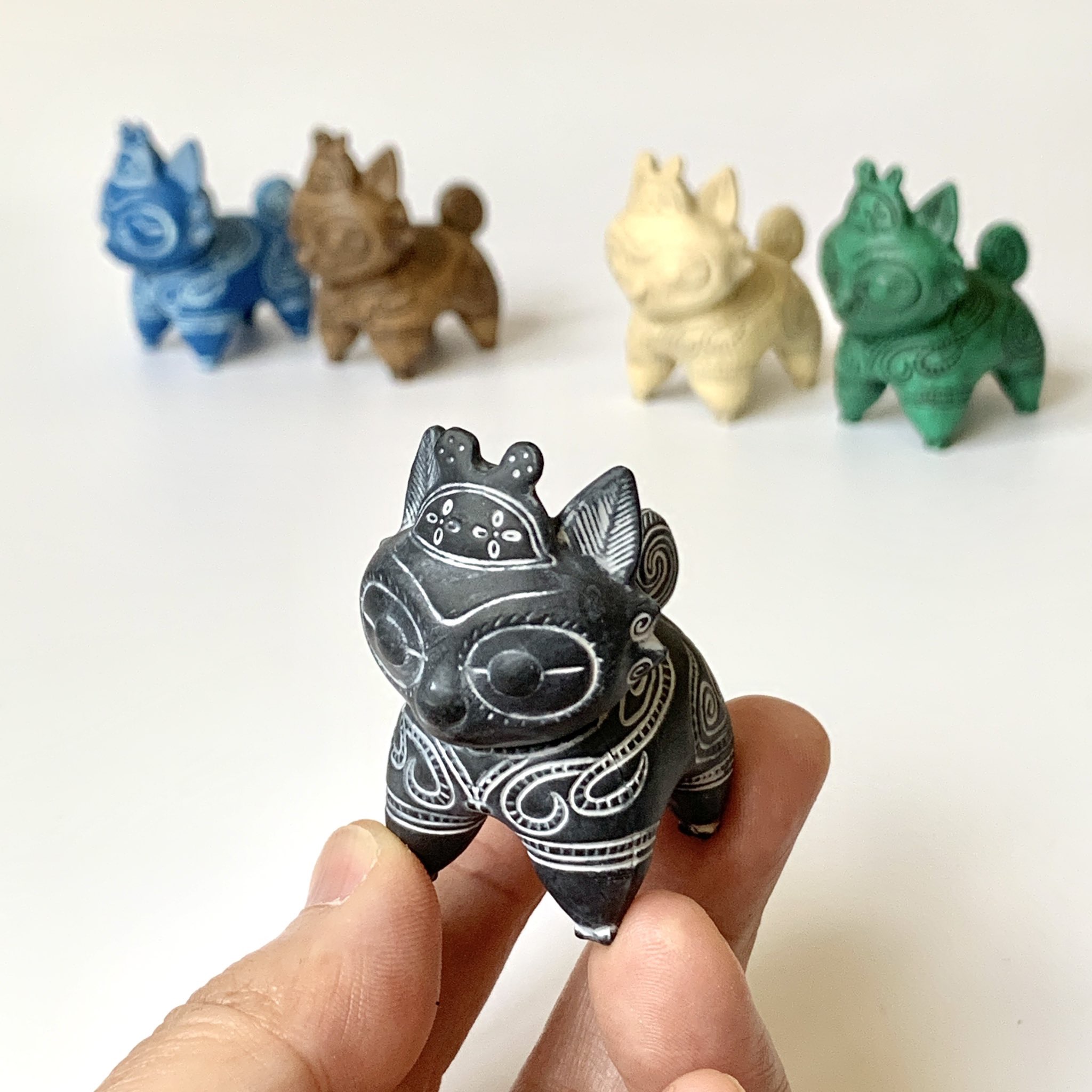 アカベゴン ソフビ 照紗 郷土玩具怪獣アカベゴン お祭かき氷ver. アーティスト・照紗氏の最新作「アカベゴン」の「初回オリジナル