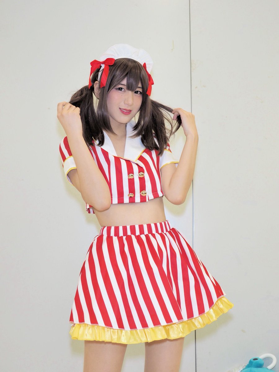 2017年の私🙂♥️

明日2018年から続いた
LAPINAILEの歴史に幕が下ります！

今日も明日もよろしくお願いします⭐️ ̖́-

#毎日美羽