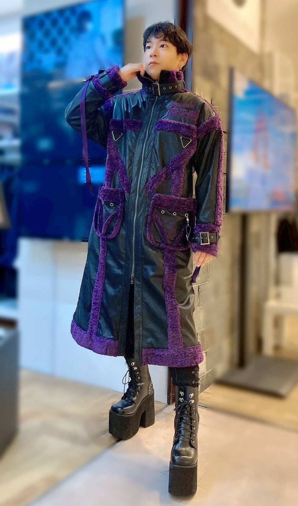 最終値下げ！【OZZ ONESTE】美品 希少デザイン中綿入りロングコート 黒 2025年最新】Ozz On Japan カラー：ブラック系 ロングコートの