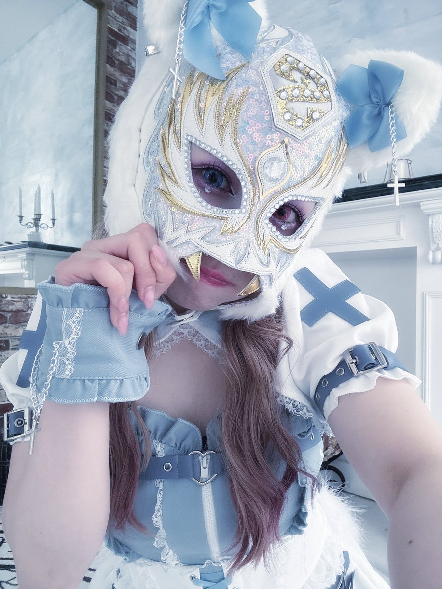 ハロウィンコスプレSLKのグッズはGETしたー？🐯🎃 ナースになった