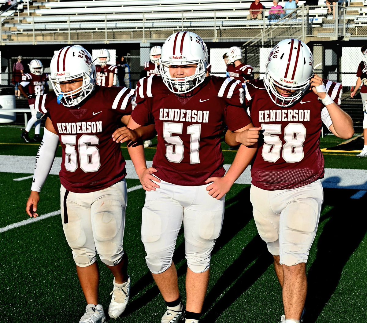 7phrrxcy's tweet image. #2028Class 🖤⚡️ #recruitMeh #teachemlongways 🫂