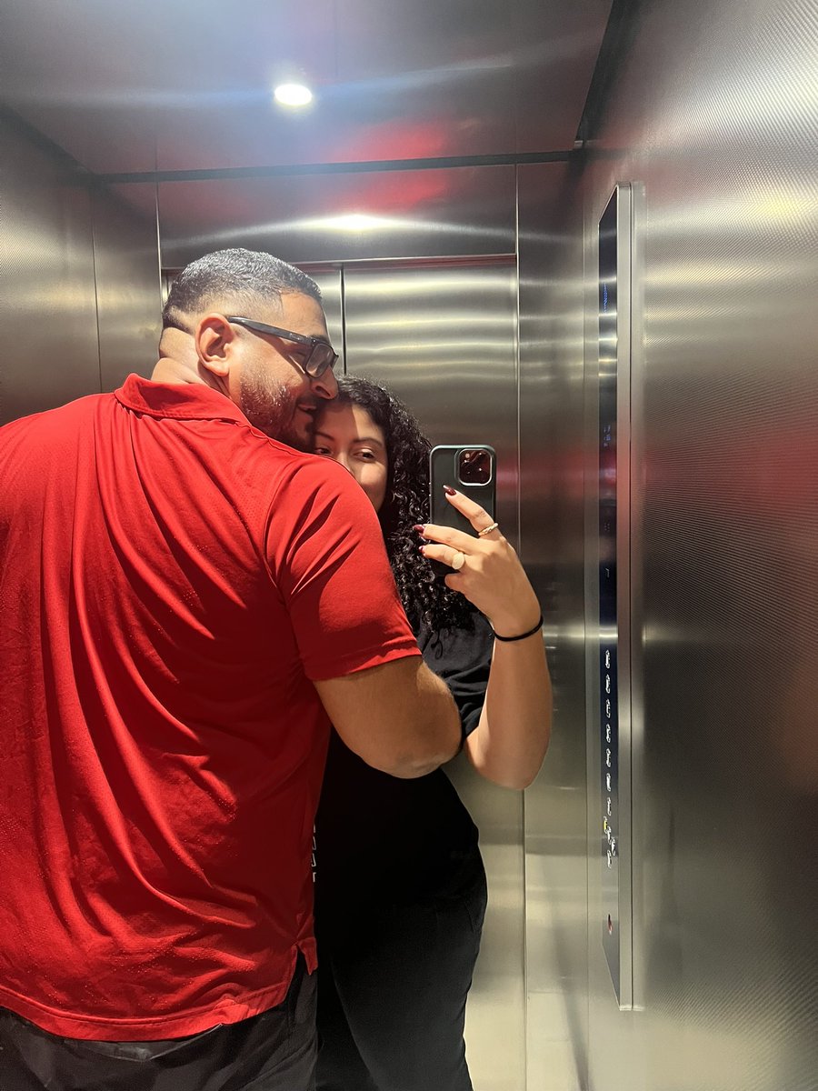 No hay día que esté hombre ni me haga reír 🤍