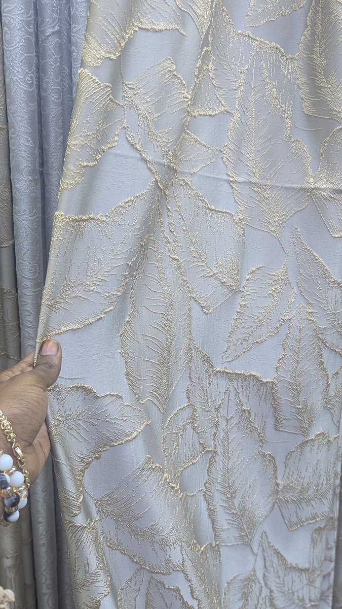 Good morning sweetheart's 😍 

Vitambaa vipya vya pazia 🔥 
Kitambaa Mita 1 Tsh 15,000/
Set upana wa mita 2 Tsh 85,000/
Set upana wa mita 1.5 Tsh 75,000/
Set ni pazia nzito 2 na nyepesi 1 

☎️0693218525
📍 Kkoo Agrey Dar
 🚚 Tunatuma popote ulipo 
Karibuni sanah 🫶
#SokoLetu