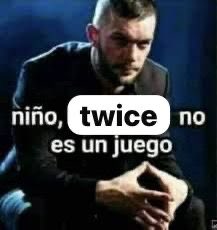 estoy escuchando todo el album de chaeyoung asi: