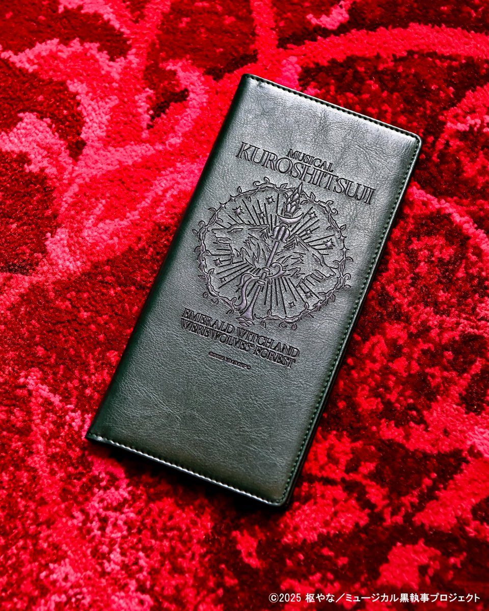 グッズ紹介】 □チケットケース 合皮製でしっかりとした作りのチケット